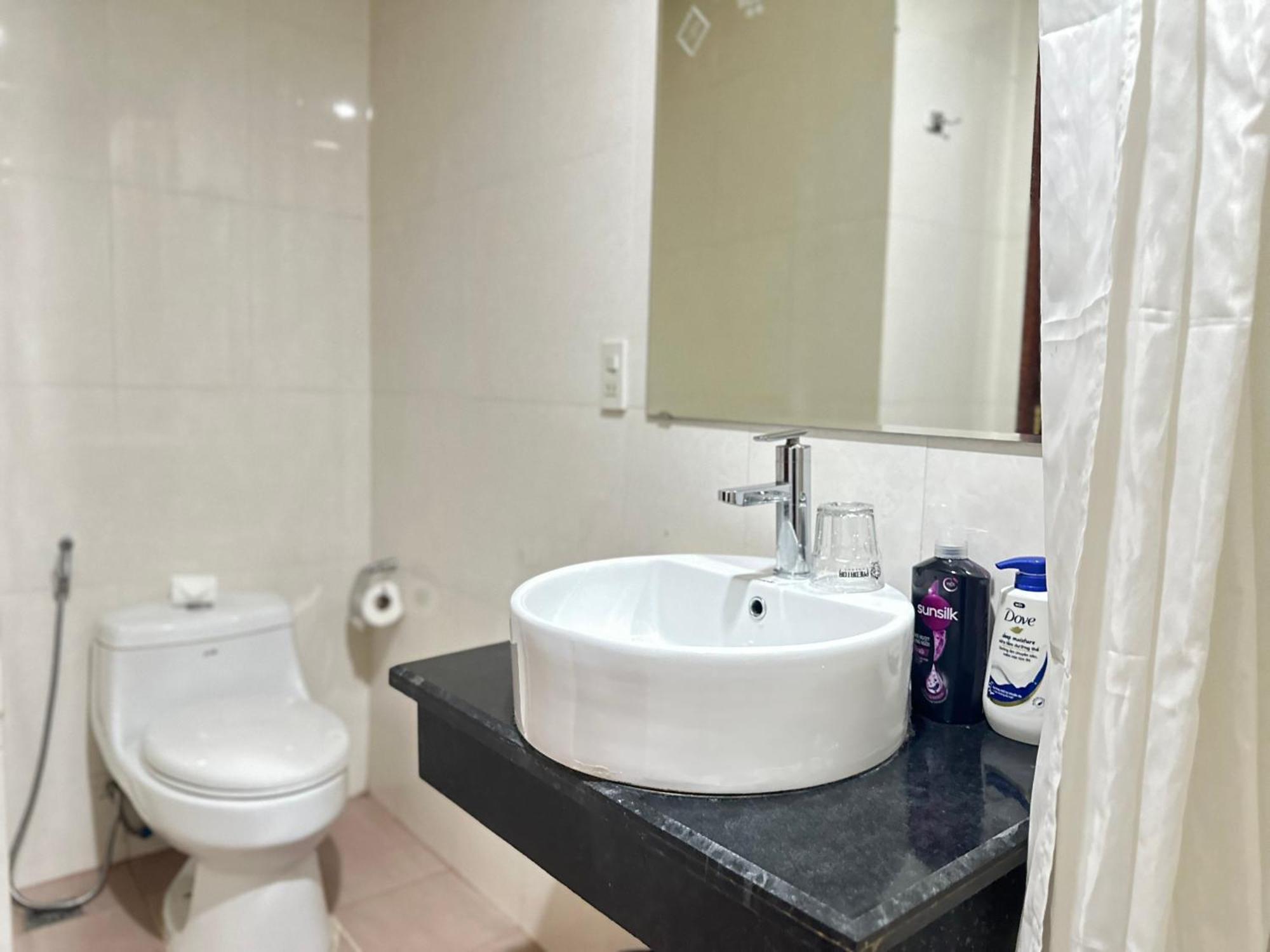 Ruby Star Hotel- Near Ben Thanh Market Bandar Ho Chi Minh Luaran gambar